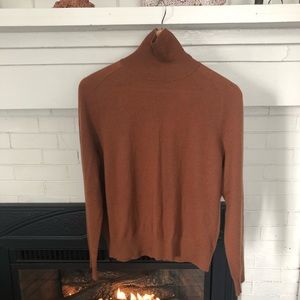 Vince sweater. 100% cashmere